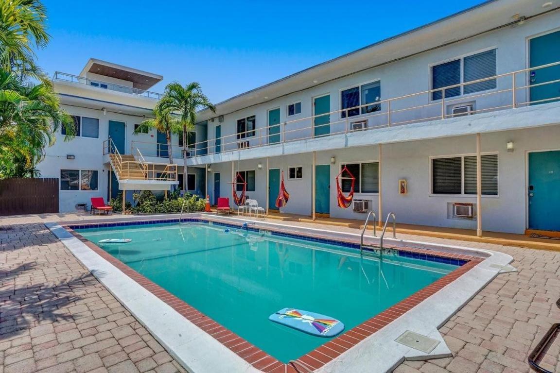 Apartamento Secluded Hollywood Studio Walk To Beach Boardwalk Dania Beach Exterior foto